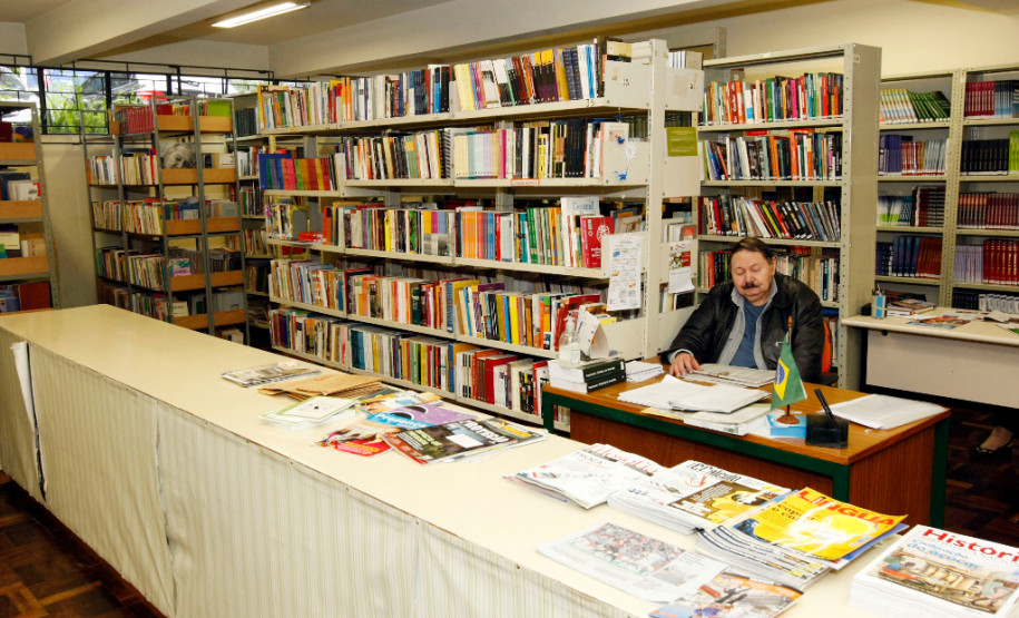 Licenças especiais podem ser solicitadas em fevereiro Estão previstas 13.500 licenças para servidores da Educação este ano, divididas em três períodos, começando nos meses de março, junho e setembro.