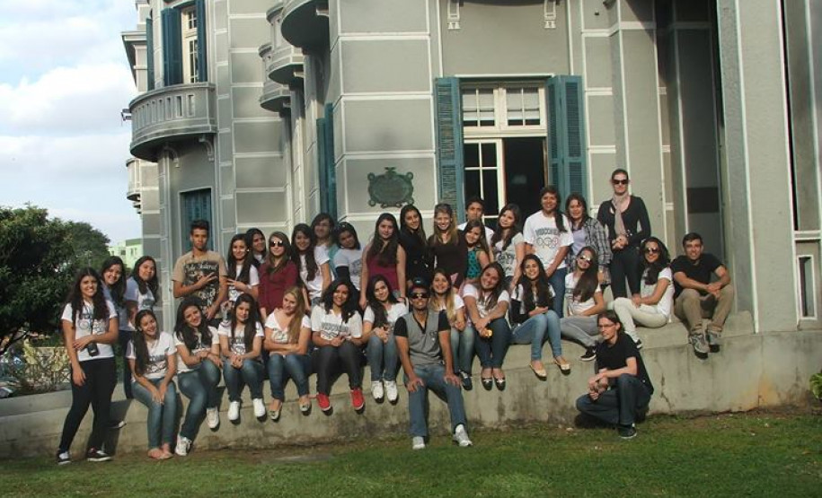 Alunos do curso de formação de docentes do Colégio Estadual Visconde de Guarapuava venceram concurso de curtas do Congresso Nacional.