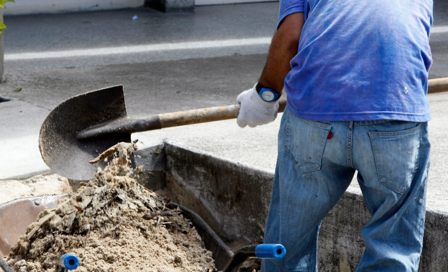 Projeto Mãos Amigas no Colégio Estadual Maria Aguiar Teixeira, em Curitiba. 24-02-14.