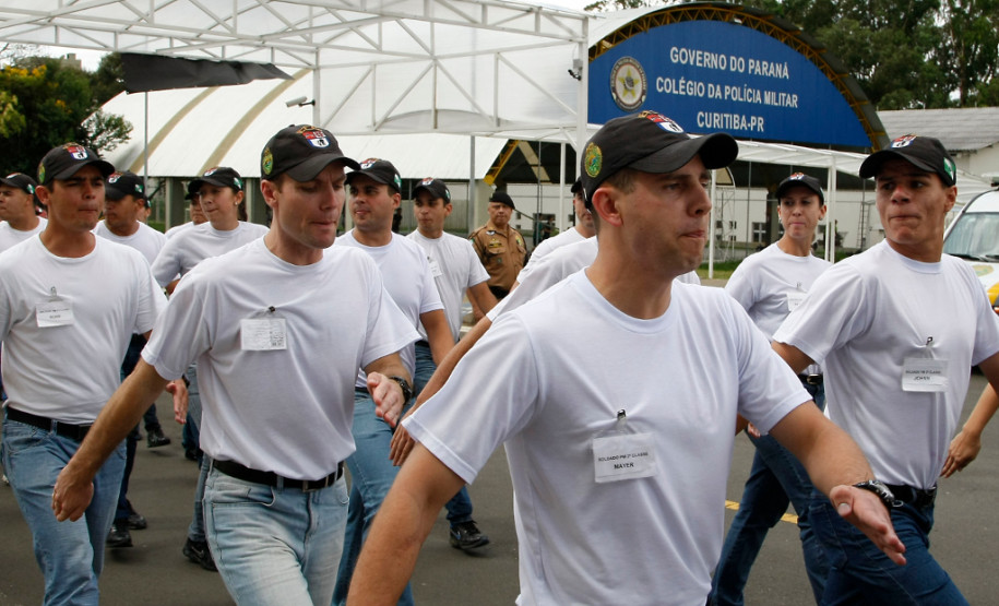 Alunos Soldados da Polícia Militar no curso do BPEC. 24-02-14.