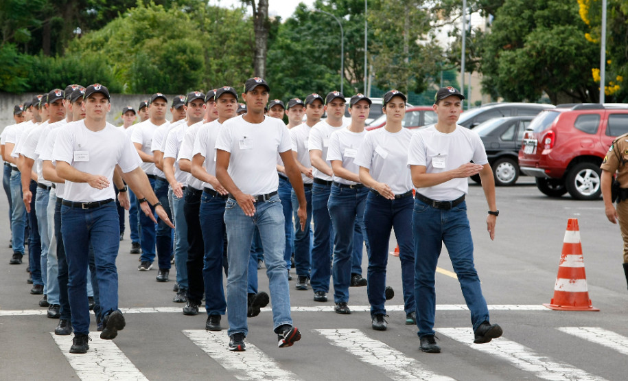 Alunos Soldados da Polícia Militar no curso do BPEC. 24-02-14.