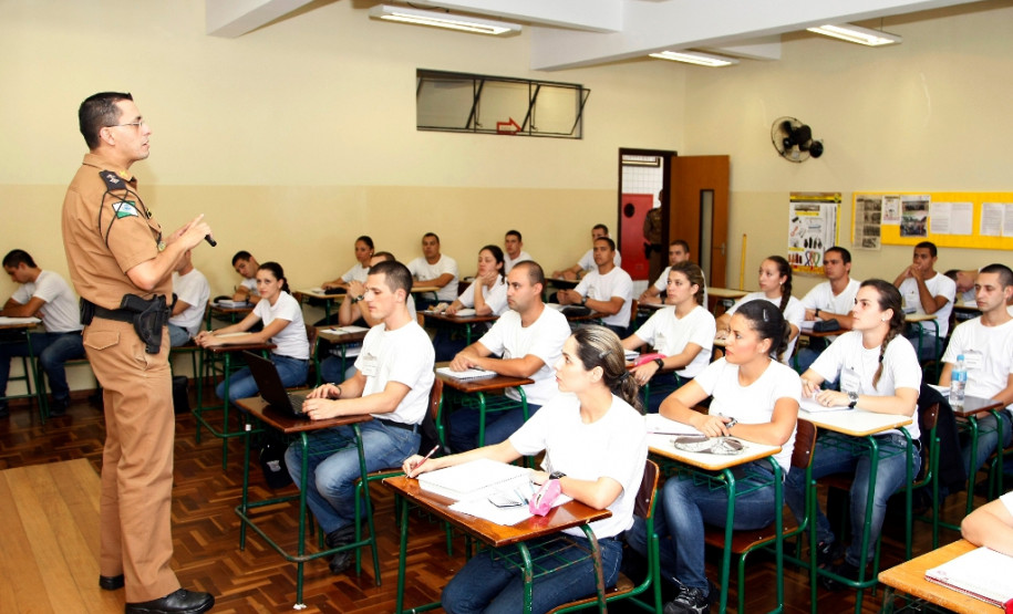 Alunos Soldados da Polícia Militar no curso do BPEC. 24-02-14.