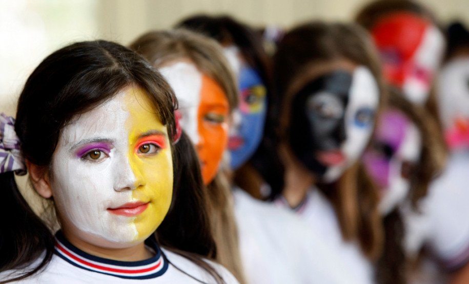 Escola em Rio Negro é modelo em educação integral Colégio Estadual Presidente Caetano Munhoz da Rocha, em Rio Negro. 07-03-14.