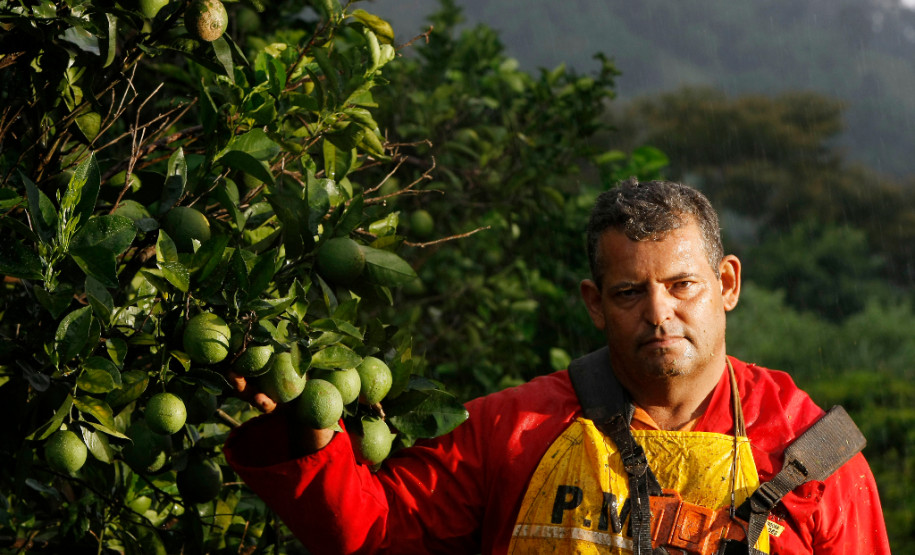 COAPROCOR, Cooperativa Agroindustrial de Produtores de Corumbatai do Sul, na foto Nelson Marques de Neira. 12-03-14.