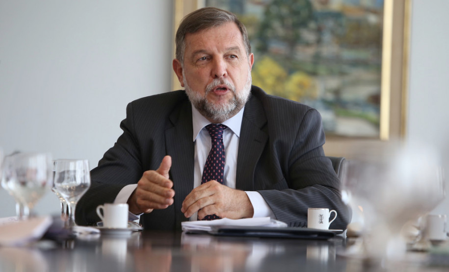 As reuniões servem para fortalecer o diálogo já existente entre o Governo e sindicato e buscar soluções na área da educação.