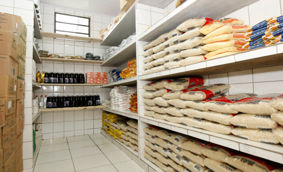 Colégio Estadual Vila Nova em Prudentópolis. 14-03-14.