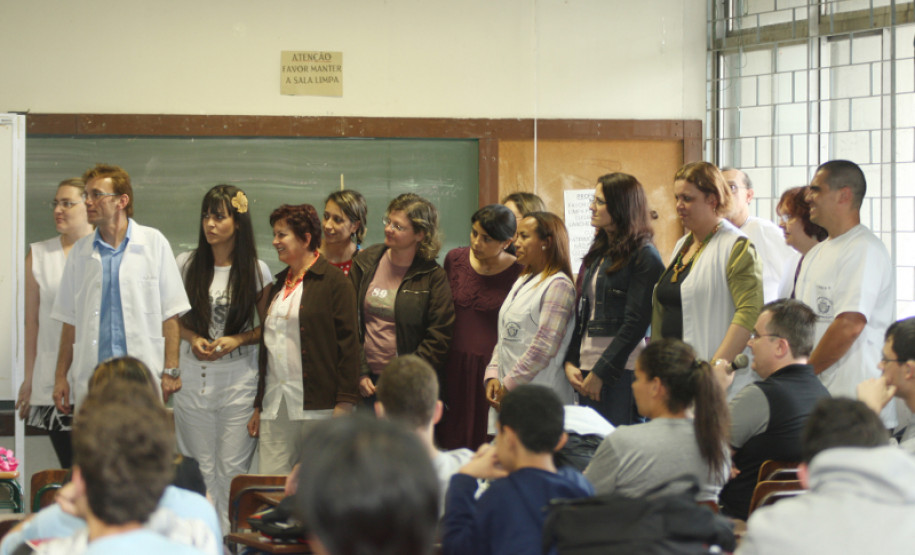 Palestra para alunos surdos acontece em Curitiba