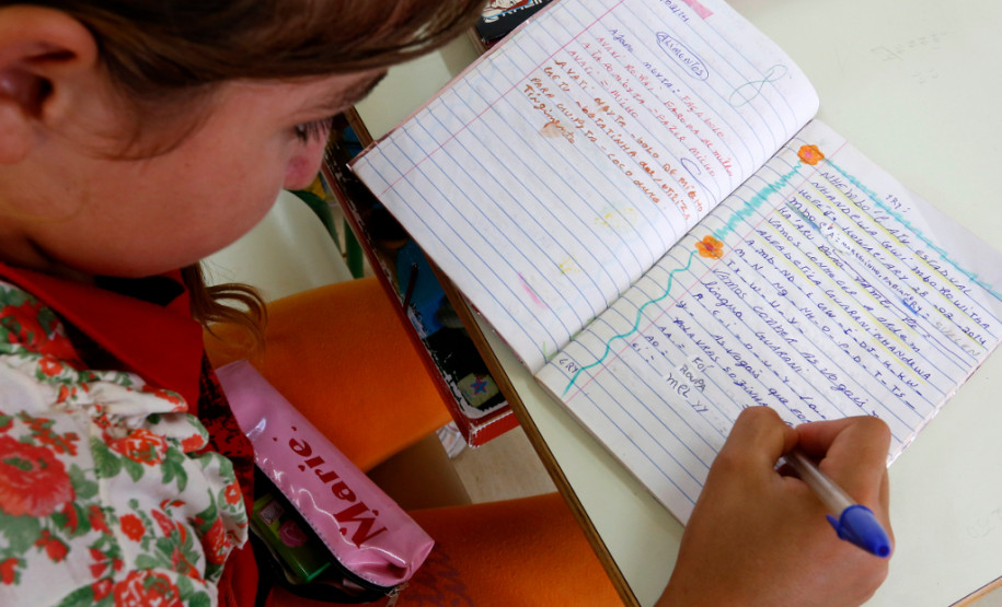 Escola Indígena Cacique Koféj, em São Jerônimo da Serra. 14-03-14.