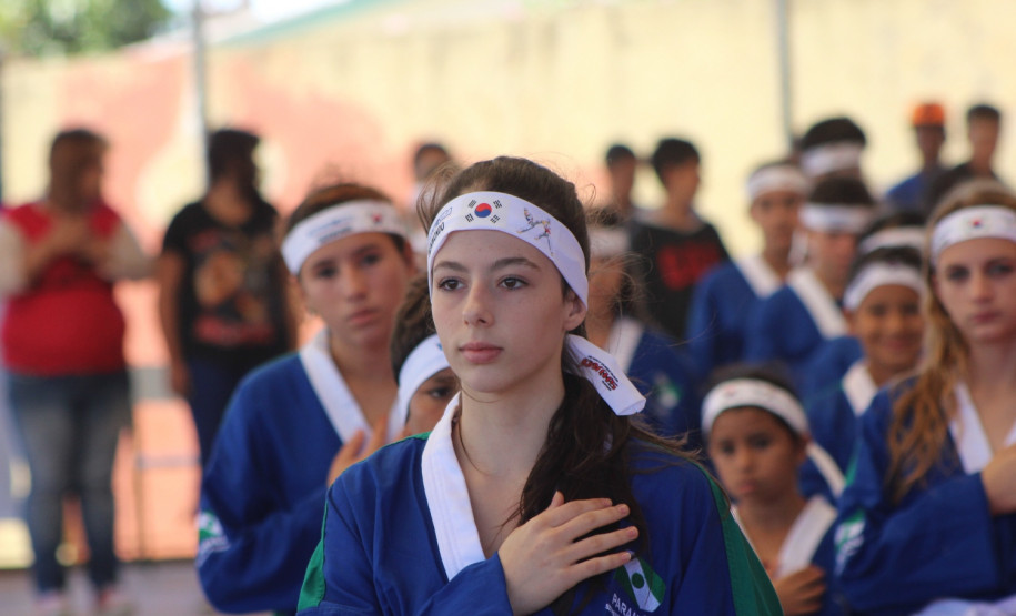 Cerca de 150 crianças já estão frequentando as aulas da arte marcial no contraturno escolar do Colégio Estadual Jardim Interlagos.