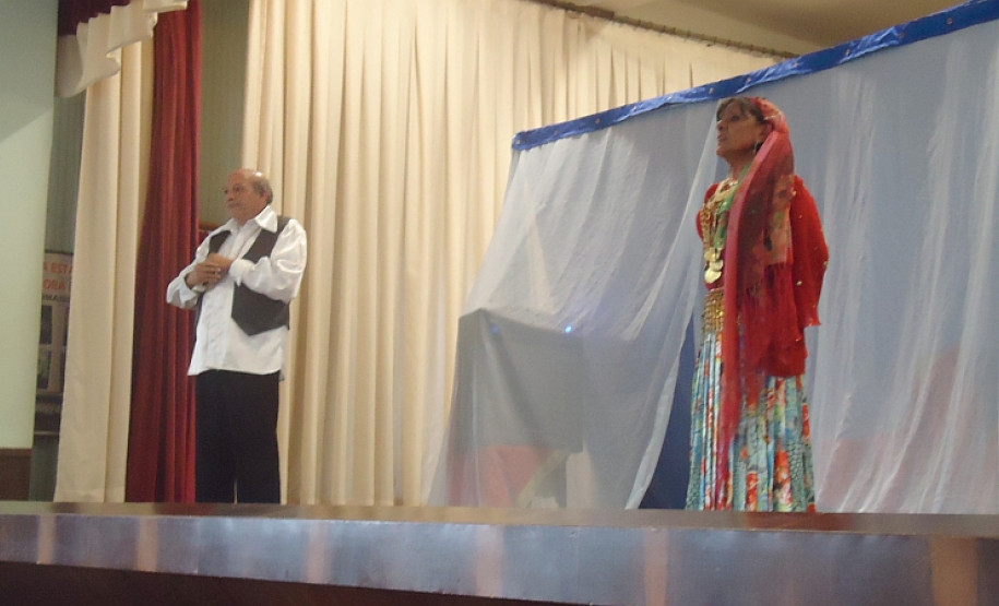 Evento segue até o dia 5 de maio e vai passar por oito municípios, nas regiões onde estão as maiores comunidades ciganas no Paraná.