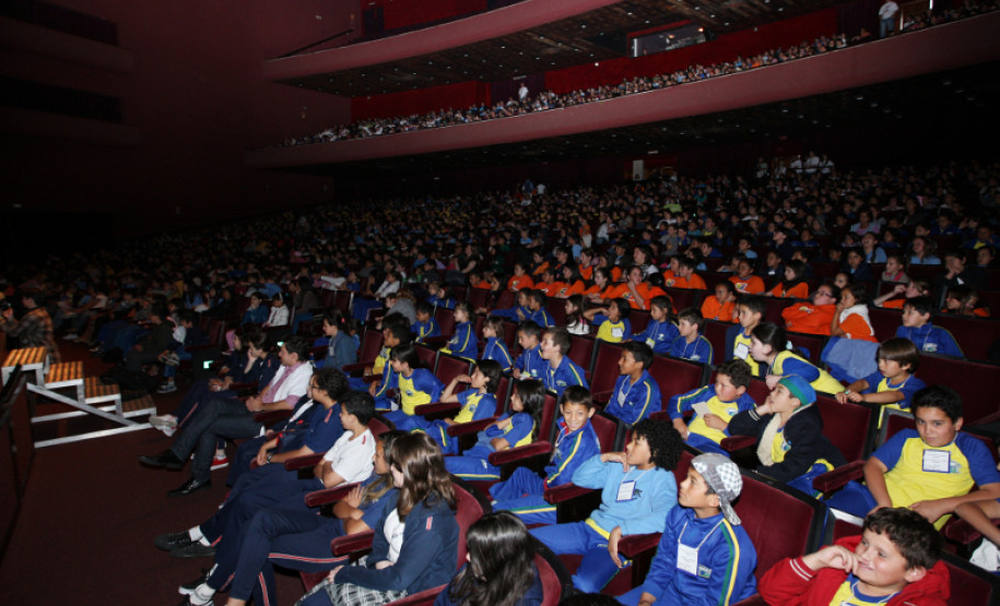 Aluno fica em primeiro lugar em concurso de redação