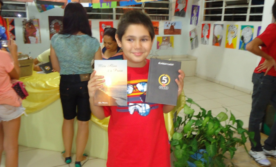 Na edição deste ano, o projeto foi coordenado por agentes de literatura, além de professores de linguagem. Envolvendo os alunos, a temática sempre é ligada a literatura, com o uso de livros e contando com a dinâmica dos alunos, através de debates, produções de textos, ilustrações, confecções de livros e fantoches, maquetes, contações de histórias, representações teatrais.