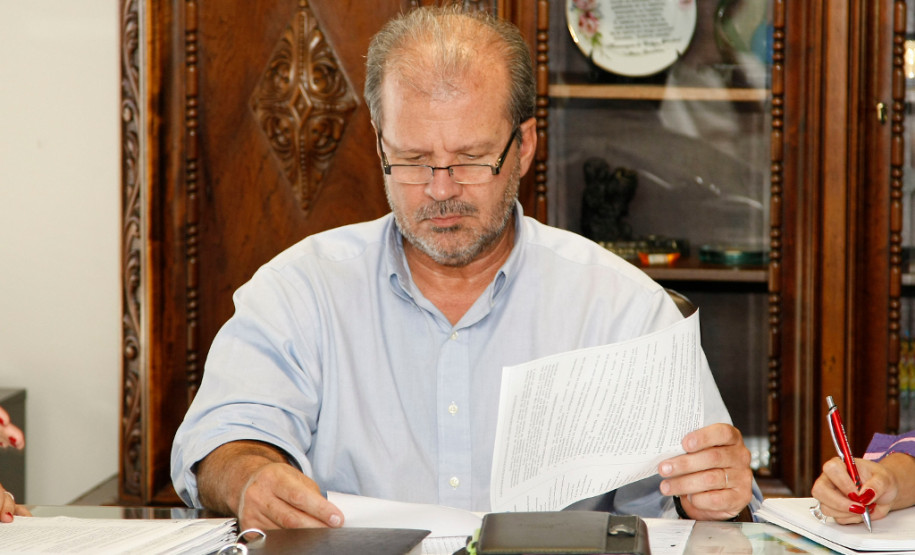 Reunião com o secretário Paulo Schimitd e diretoria da APP Sindicato. 08-04-14.