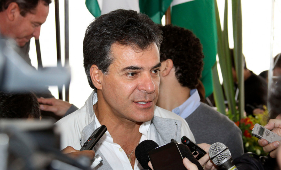 Colégios estaduais Pedro Carli e Professora Leni Marlene Jacob vão ganhar novas sedes em Guarapuava. Investimento será de R$ 8,7 milhões.
Guarapuava, 15/04/2014.