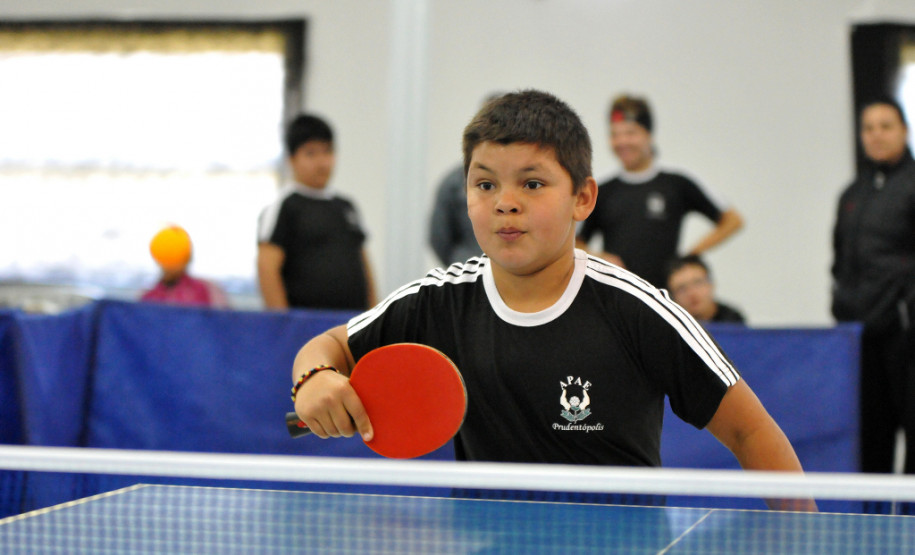 Na próxima sexta-feira (25) começa a fase regional dos Jogos Escolares do Paraná em 14 cidades, com 20 mil atletas.