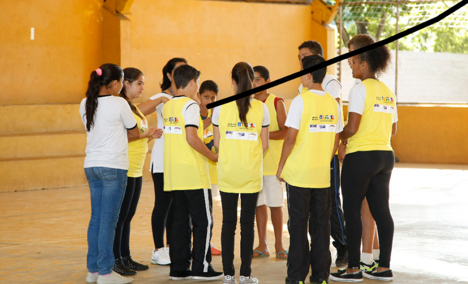 Cidade de Guapirama, Colégio Estadual David Carneiro. 02-04-14.