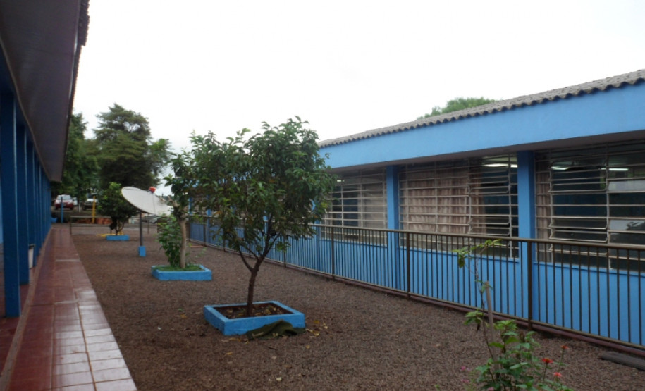 O contrato e a ordem de serviços para início das obras de reparos na Escola Estadual do Campo São Salvador, em Cascavel, foram assinados nessa terça-feira (22).