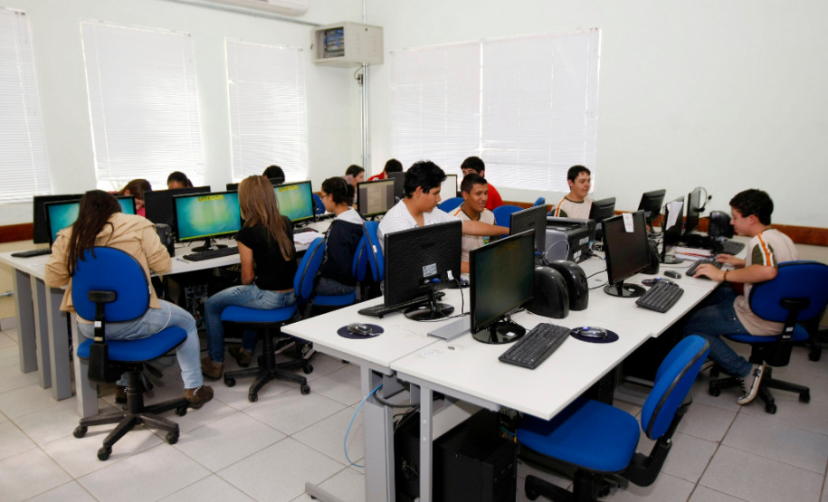 São 15.255 vagas gratuitas em cursos da educação profissional técnica, para quem já concluiu o Ensino Médio e também para a EJA.