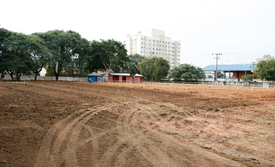 Ampliação do CEEP Curitiba. 06-05-14. Foto: Hedeson Alves
