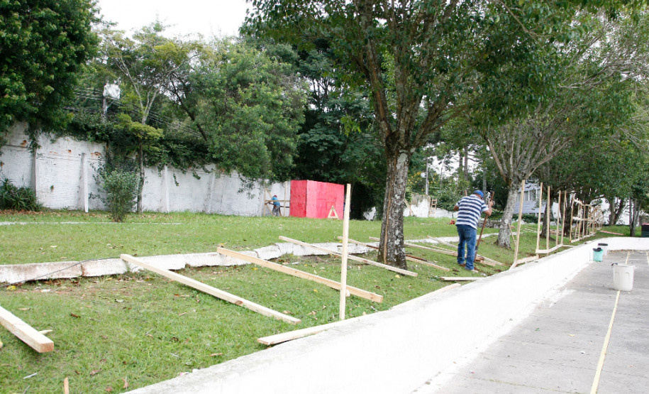 Obras de ampliação no Colegio Estadual Loureiro Fernandes. 06-05-14.