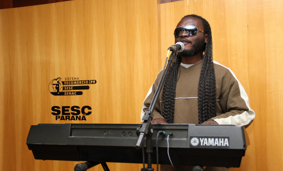 Jornada Paranaense debate conceitos da educação a distância