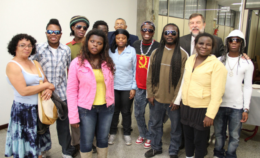 Jornada Paranaense debate conceitos da educação a distância