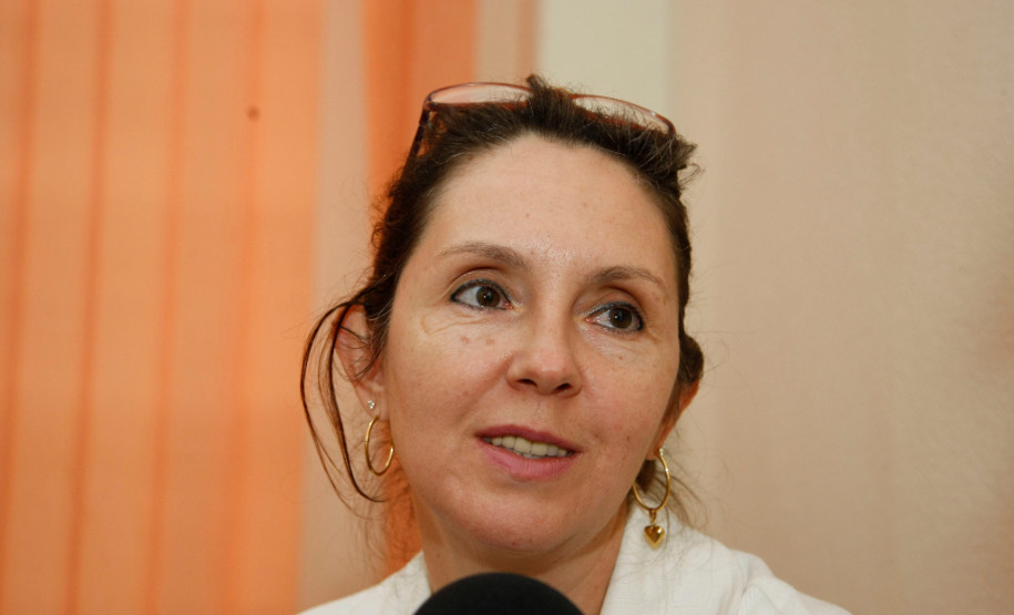 Colegio Estadual XII de Novembro na Cidade de Realeza, professores em hora atividade, na foto Solange Regina Peirosan. 13-05-14.