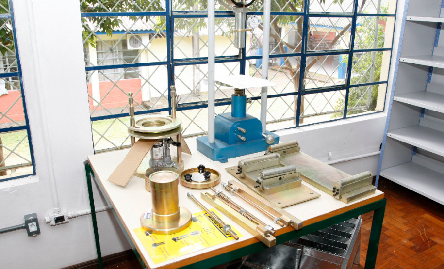 Colégio Estadual Mário de Andrade, em Francisco Beltrão. 14-05-14.