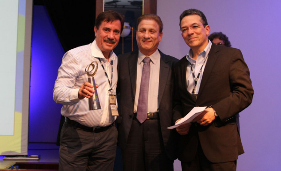 Alimentação Escolar e Gestão de Recursos Financeiros foram dois programas da Secretaria de Estado da Educação premiados no e-Gov 2014.