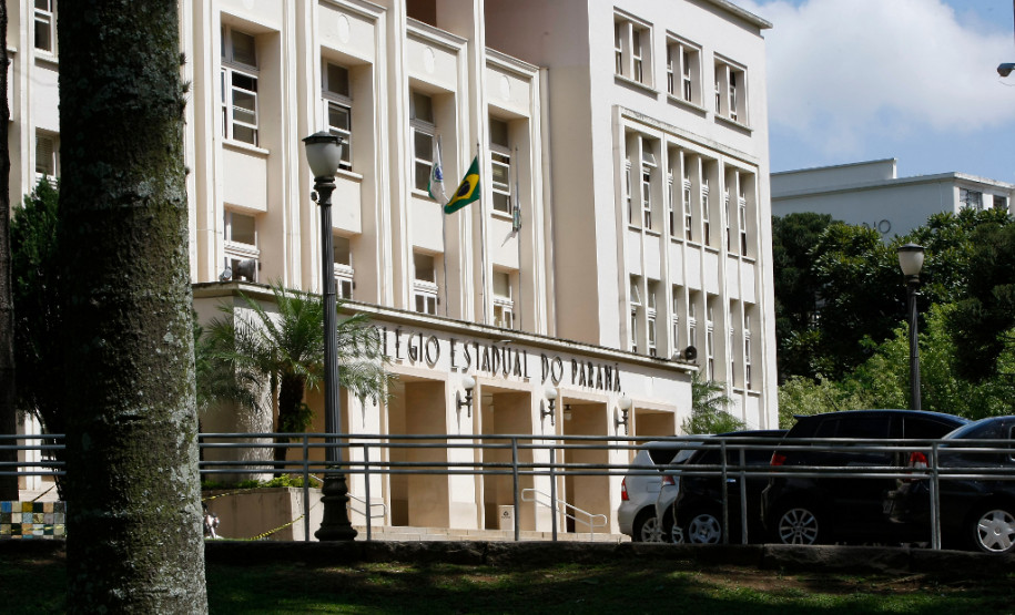 Colégio abre inscrições entre os dias 2 e 5 de junho para os cursos da educação profissional do período noturno. No total são 435 vagas.