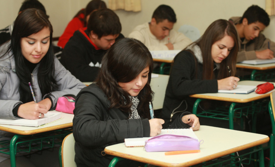 A nova regra terá efeito para a composição das escolas estaduais para o ano letivo de 2012.