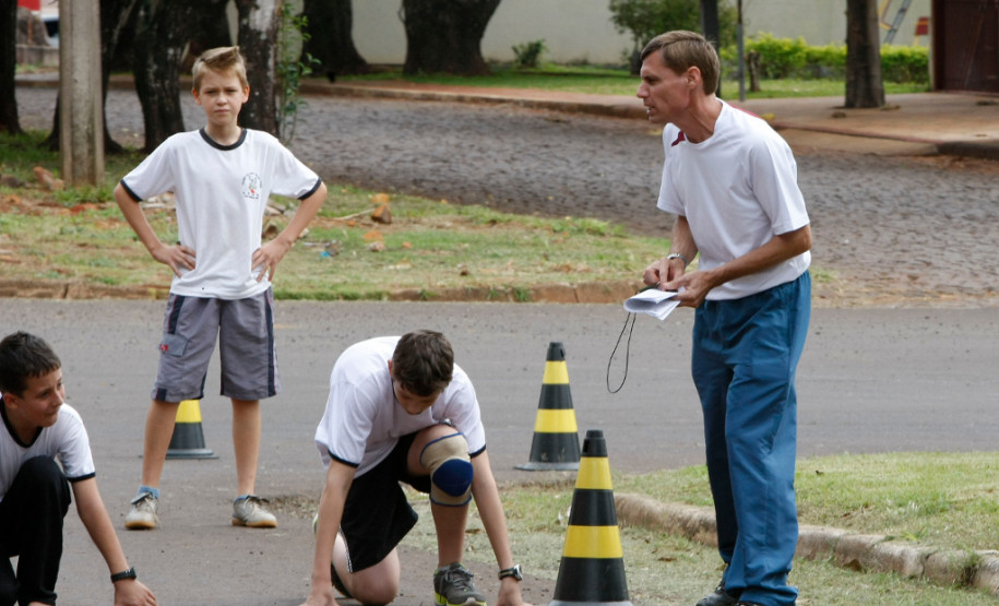 Período integral melhora rendimento de alunos Colégio Estadual Rocha Pombo na Cidade de Capanema. 13-05-14.