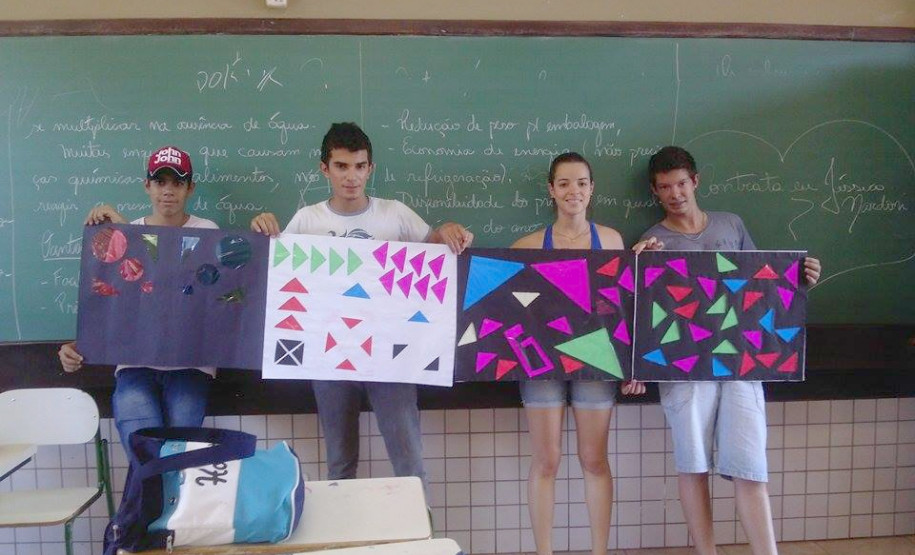 Temas diferenciados com cultura oriental e indígena tornam aulas de Arte mais dinâmicas e contribuem para formação cultural de alunos.