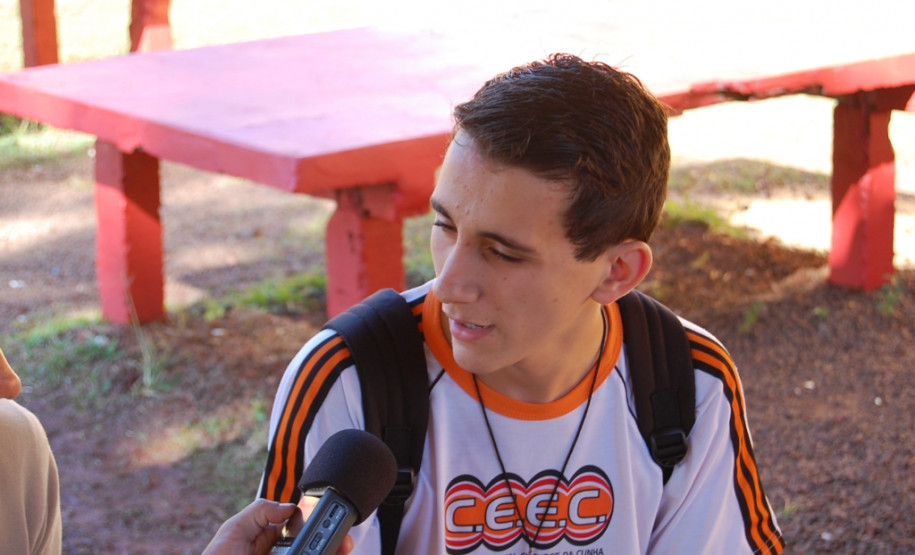 O Colégio Estadual Euclides da Cunha, em Matelândia, no Oeste do Paraná, completa 50 anos e comemora também a fase final das obras que estão renovando vários espaços da escola. O investimento do Governo do Estado é de quase R$ 700 mil e atende a uma antiga reivindicação da comunidade escolar. A obra beneficia mais de 1,1 mil alunos.