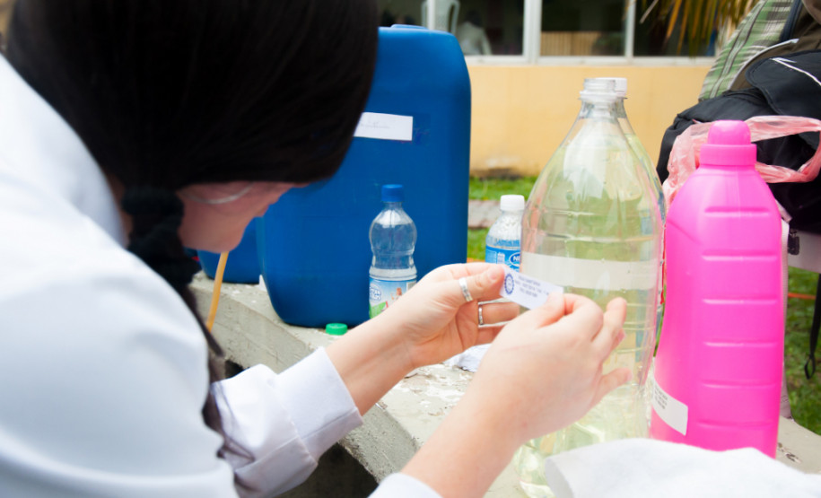 As famílias da região do bairro Uberaba, em Curitiba, que tiveram suas casas invadidas pela água vão receber a doação de materiais de limpeza para higienização de suas casas. A colaboração é dos alunos do curso técnico em Química do Centro Estadual de Educação Profissional de Curitiba (Ceep), em conjunto com a Paróquia São Paulo Apóstolo.