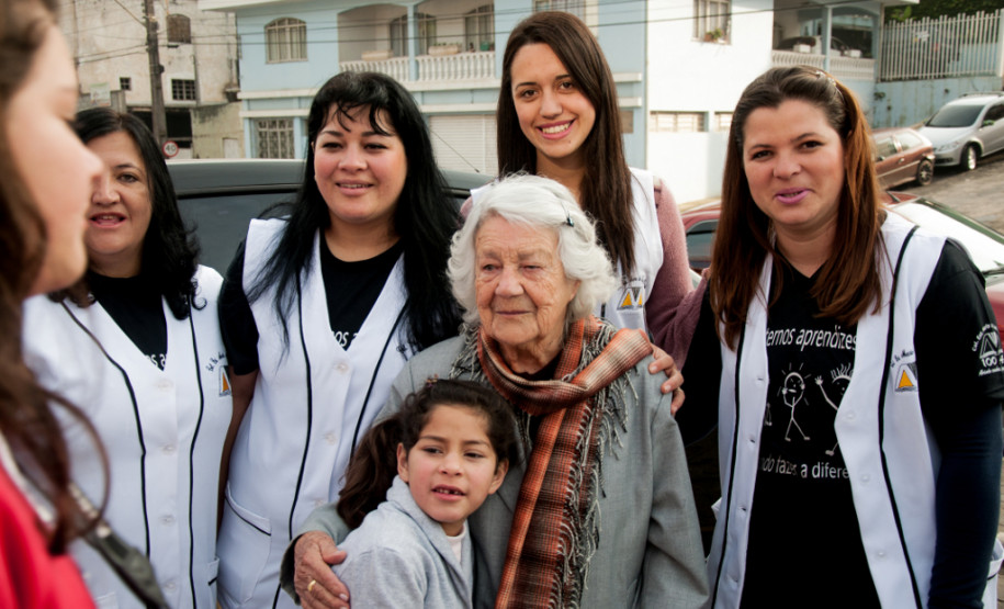 Os moradores do município de Rio Branco do Sul, na Região Metropolitana de Curitiba, comemoram nessa semana o centenário de fundação do Colégio Estadual Maria da Luz Furquim. Fundada em 1914, a escola tornou-se referência para os 30 mil habitantes do município.