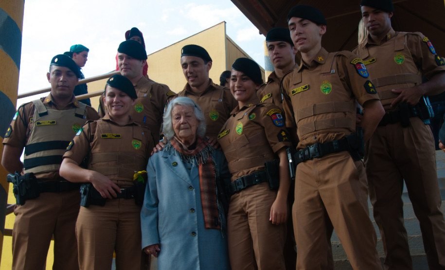 Os moradores do município de Rio Branco do Sul, na Região Metropolitana de Curitiba, comemoram nessa semana o centenário de fundação do Colégio Estadual Maria da Luz Furquim. Fundada em 1914, a escola tornou-se referência para os 30 mil habitantes do município.