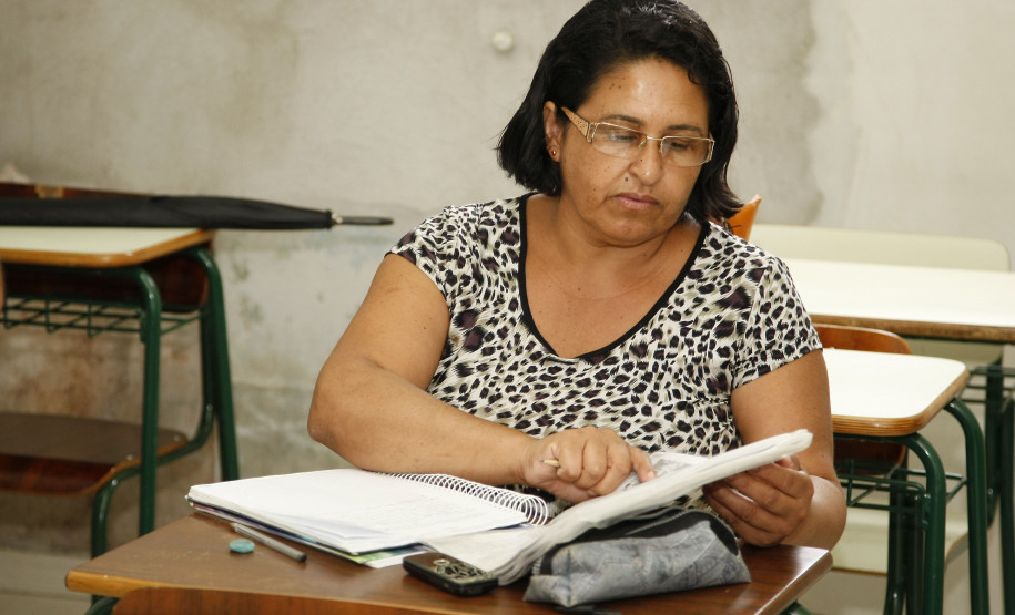 A Secretaria de Estado da Educação está com matrículas abertas para jovens e adultos que querem voltar a estudar. Os interessados devem procurar as escolas estaduais que oferecem cursos de Educação de Jovens e Adultos (EJA) e também os Centros Estaduais de Educação Básica para Jovens e Adultos (CEEBJA). As inscrições podem ser feitas até 1º de agosto.