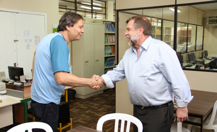 Arns verifica situação física de escolas em Curitiba