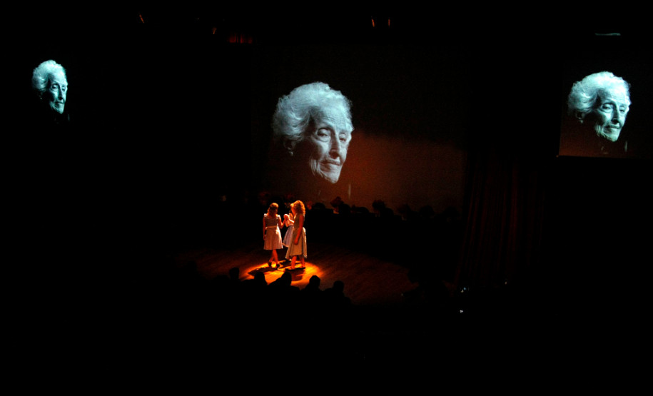 Apresentação do DanCEP homenageando Helena Kolody. 11-06-13