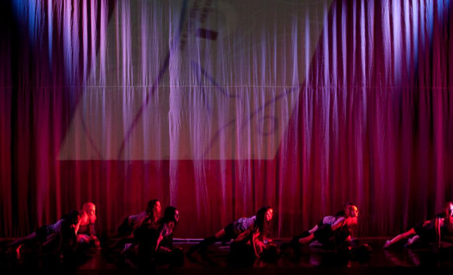 “O destino que se cumpriu” do Grupo de Dança Contemporânea (Dancep) recebeu prêmios no 16º Norte Festival de Dança de Viana, em Portugal.