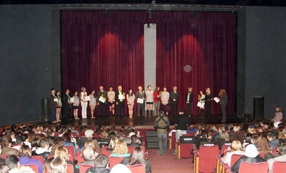 “O destino que se cumpriu” do Grupo de Dança Contemporânea (Dancep) recebeu prêmios no 16º Norte Festival de Dança de Viana, em Portugal.