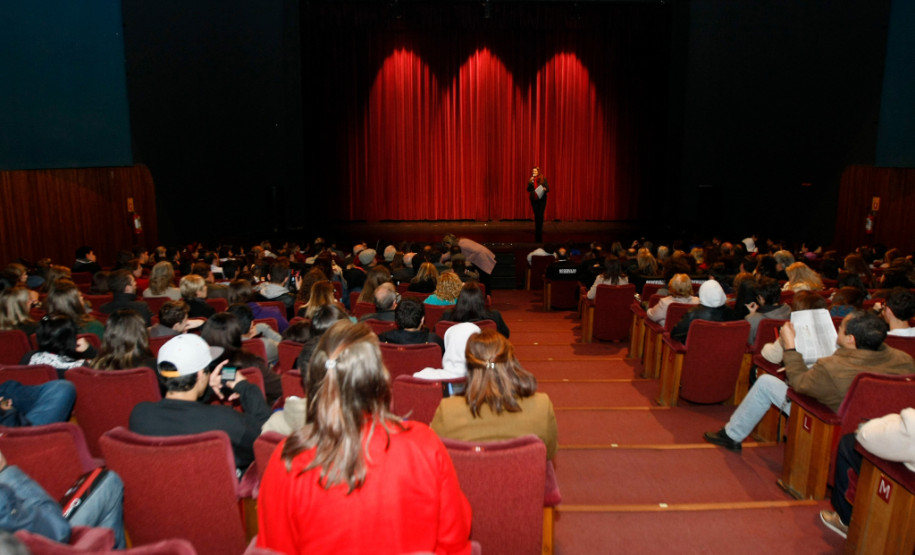 “O destino que se cumpriu” do Grupo de Dança Contemporânea (Dancep) recebeu prêmios no 16º Norte Festival de Dança de Viana, em Portugal.