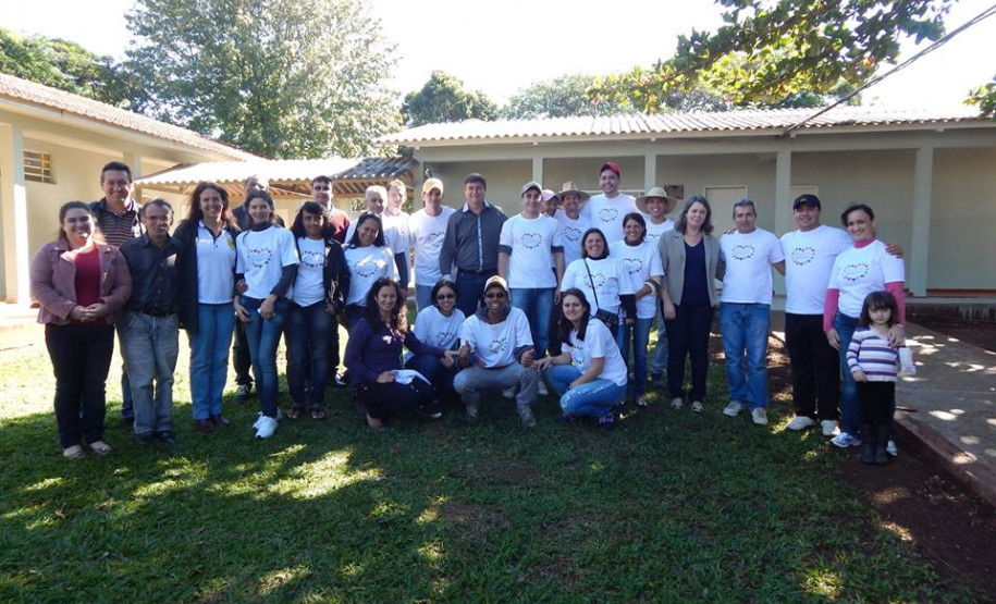 População se uniu para promover melhorias em escola do campo em Terra Boa, além de realizar diversas atividades em evento.