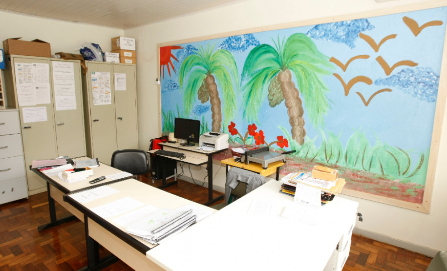 Colégio Estadual Humberto Alencar Castelo Branco na cidade de Jesuítas. 13-08-14.