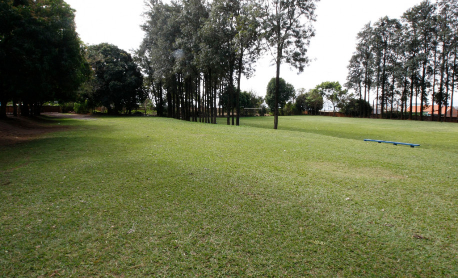 Colégio Estadual Humberto Alencar Castelo Branco na cidade de Jesuítas. 13-08-14.