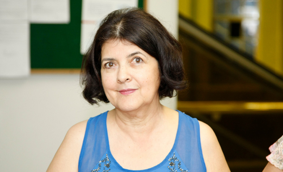 Formação do PNAIC, na foto Maria das Graças Domingues. 17-10-14.