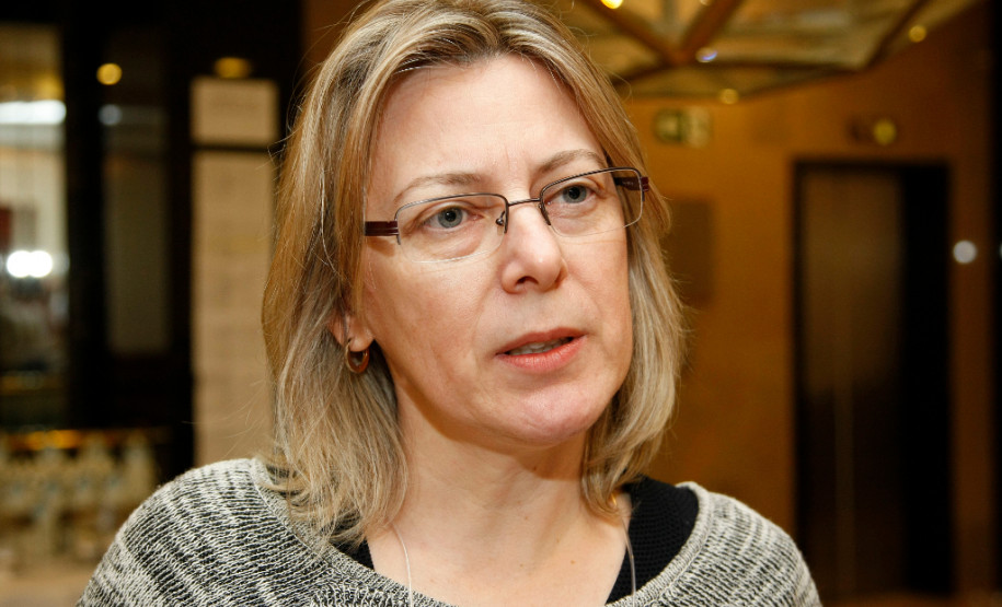 “É um momento de socialização das experiências de todos os estados, sobre os avanços dentro da formação, as dificuldades e as expectativas da próxima etapa”, destacou a coordenadora do ensino médio da Secretaria de estado da Educação do Paraná, Marly Albiazzetti. 21-10-14.