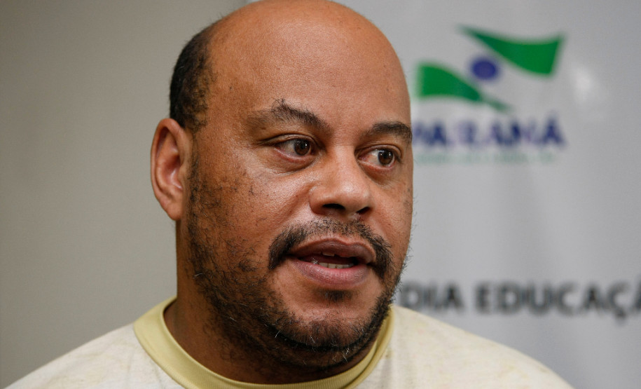 O seminário “A Cor da Cultura” debateu as formas de ensinar a história e a cultura afro-brasileira e africana nas salas das escolas públicas do Paraná. O evento, promovido pelo Departamento de Educação para a Diversidade da Secretaria de Estado da Educação do Paraná (Seed-PR), foi realizado nesta quinta e sexta-feira (18 e 19) no auditório da Diretoria de Tecnologia Educacional (Ditec), em Curitiba, Sandro Fernandes. 19-09-14.