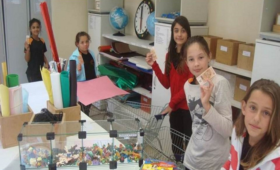 Projetos foram classificados entre os 10 melhores do ano e concorrem à premiação no dia 18 de novembro, em Brasília. Foram mais de 100 projetos inscritos.